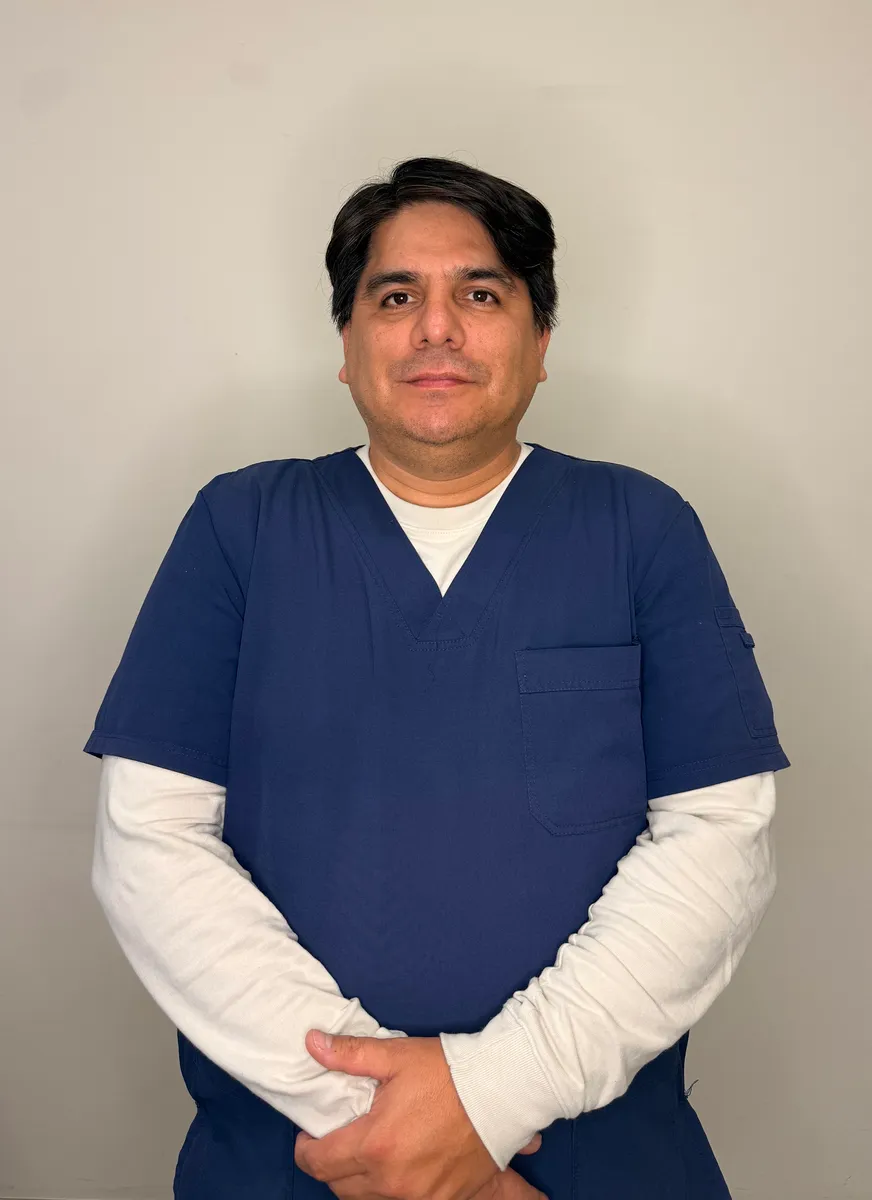 Dr/a. Marcos Diego